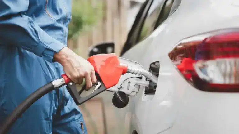 Dicas para Economizar Gasolina no seu Carro