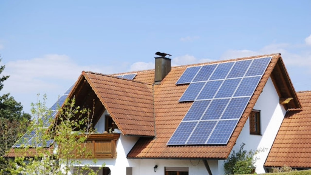 Os Múltiplos Benefícios das Placas de Energia Solar em Casa