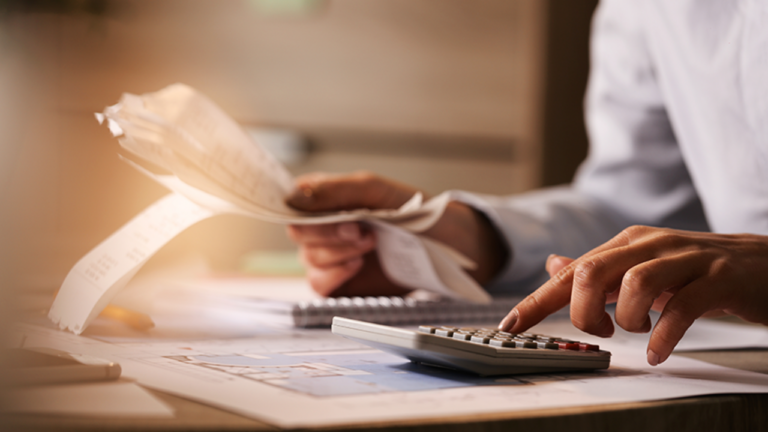 Prevenindo o Superendividamento: Dicas para Manter suas Finanças Saudáveis