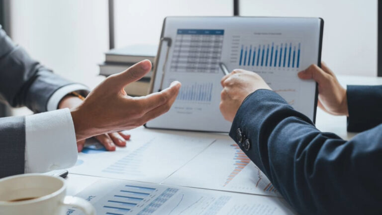 Como Economizar nas Contas do Início do Ano: Dicas Práticas para Manter o Orçamento Sob Controle